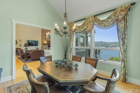 111B Rue-de-provence Glenville NC 28736