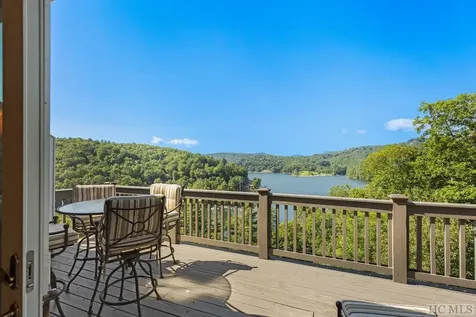 111B Rue-de-provence Glenville NC 28736