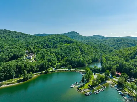 111B Rue-de-provence Glenville NC 28736