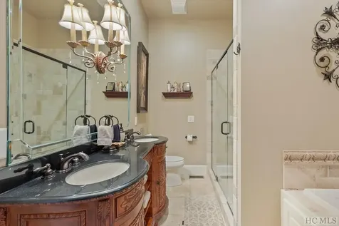 111B Rue-de-provence Glenville NC 28736