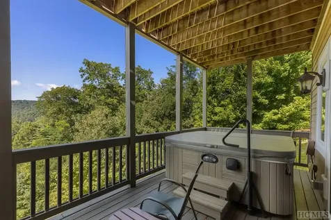 111B Rue-de-provence Glenville NC 28736