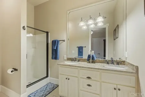 111B Rue-de-provence Glenville NC 28736