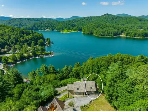 111B Rue-de-provence Glenville NC 28736