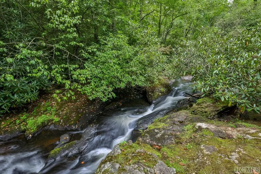 1124 Billy Cabin Road Highlands NC 28741