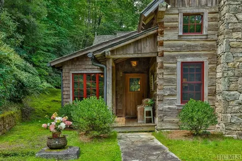 1124 Billy Cabin Road Highlands NC 28741