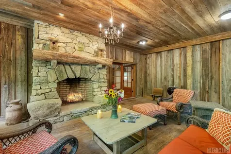 1124 Billy Cabin Road Highlands NC 28741