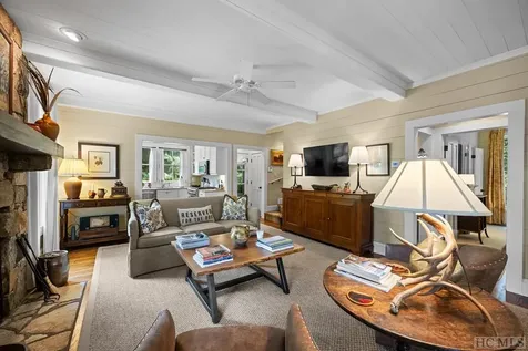 59 Wicket Way Cashiers NC 28717