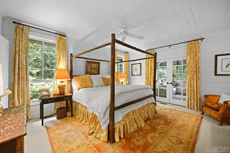 59 Wicket Way Cashiers NC 28717