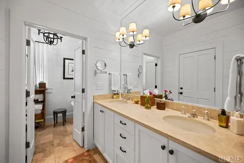 59 Wicket Way Cashiers NC 28717