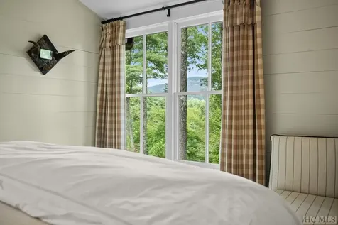 59 Wicket Way Cashiers NC 28717