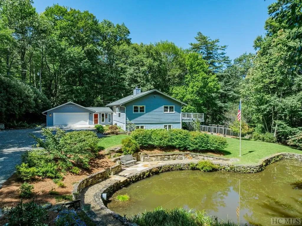 214 Hive Road Glenville NC 28736