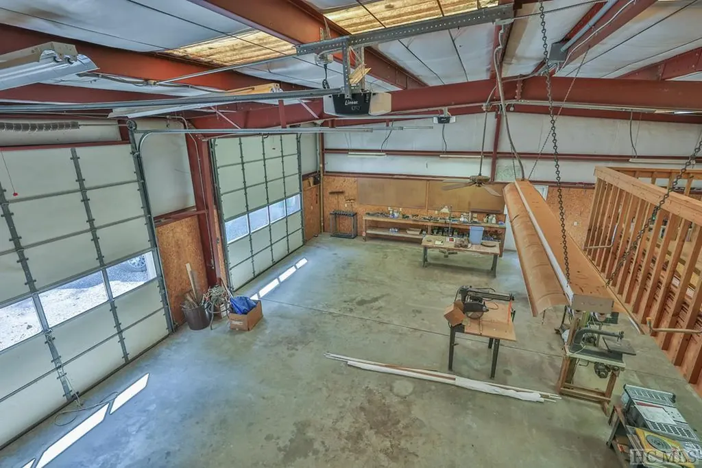 214 Hive Road Glenville NC 28736