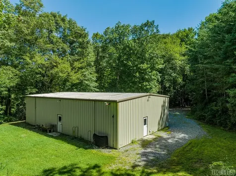 214 Hive Road Glenville NC 28736