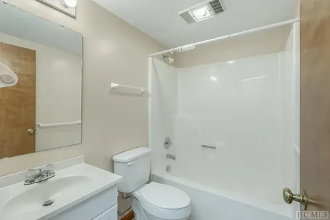 214 Hive Road Glenville NC 28736