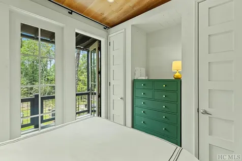 105 Moonstone Loop Highlands NC 28741