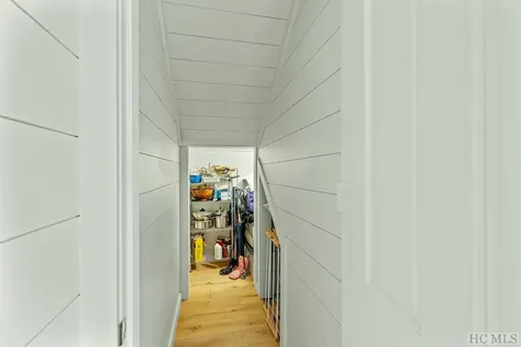 105 Moonstone Loop Highlands NC 28741