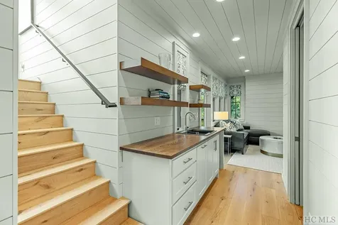 105 Moonstone Loop Highlands NC 28741