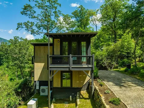 105 Moonstone Loop Highlands NC 28741