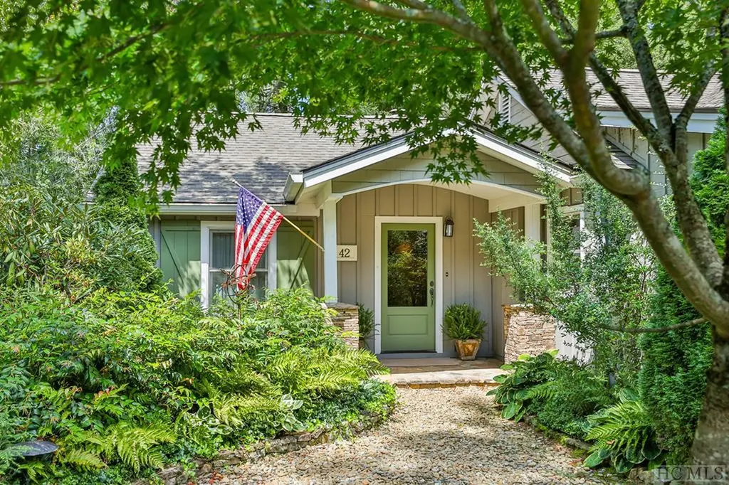 42 Southwinds Lane Drive Cashiers NC 28717