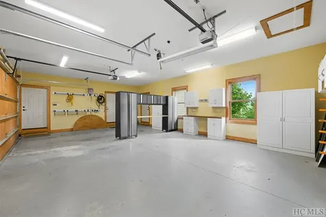 23 Big Granite Trail Sapphire NC 28774