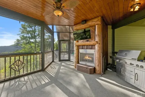 23 Big Granite Trail Sapphire NC 28774