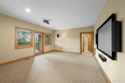 23 Big Granite Trail Sapphire NC 28774