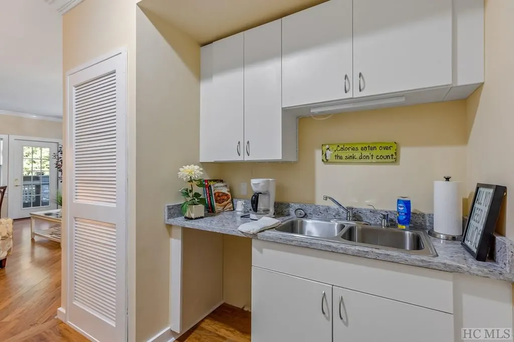 84 Clubhouse Trail Highlands NC 28741