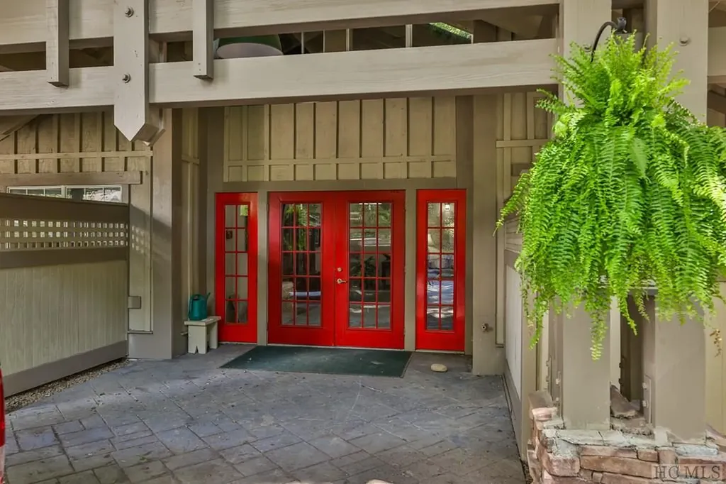 84 Clubhouse Trail Highlands NC 28741