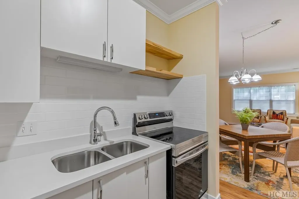 84 Clubhouse Trail Highlands NC 28741