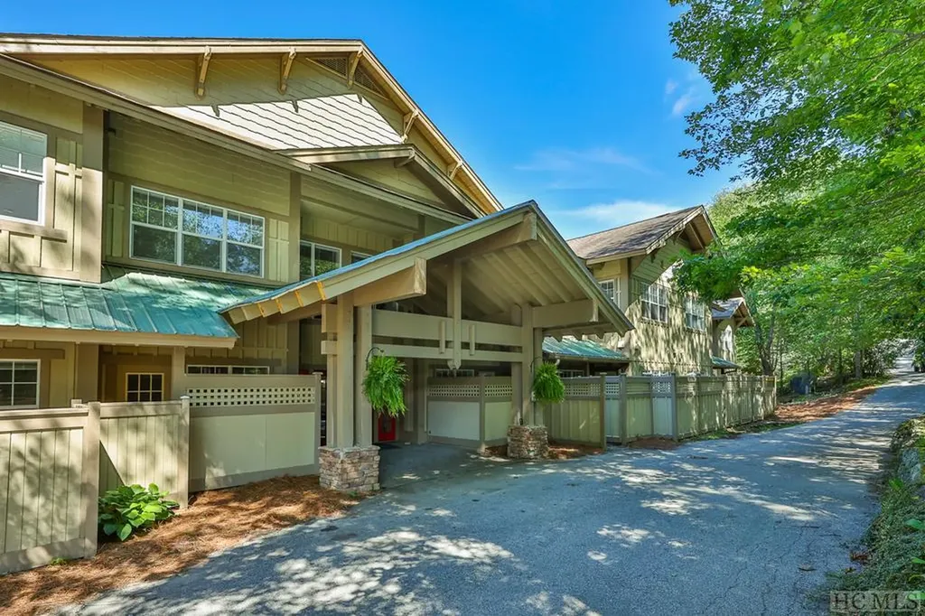 84 Clubhouse Trail Highlands NC 28741