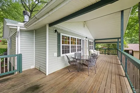 724 Browns Mountain Road Scaly Mountain NC 28775