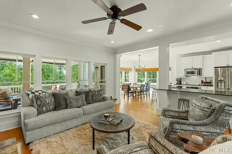 23 Drystack Way Cashiers NC 28717