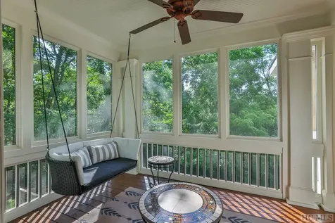 23 Drystack Way Cashiers NC 28717