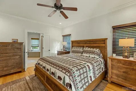 23 Drystack Way Cashiers NC 28717