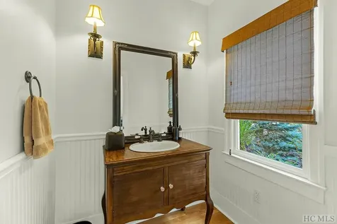 23 Drystack Way Cashiers NC 28717