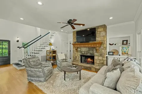 23 Drystack Way Cashiers NC 28717