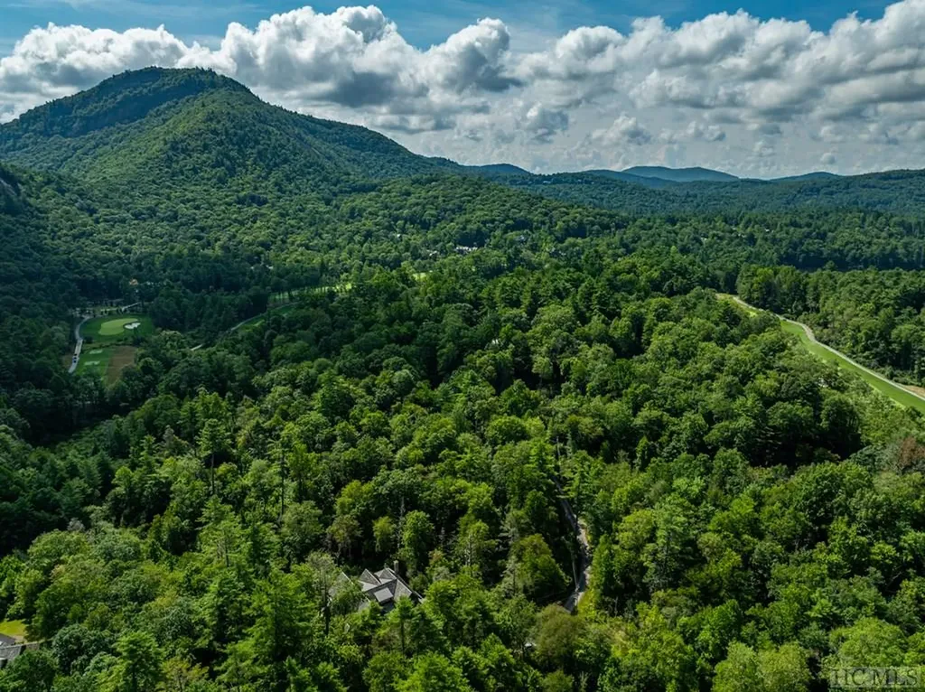 640 Wade Cashiers NC 28717