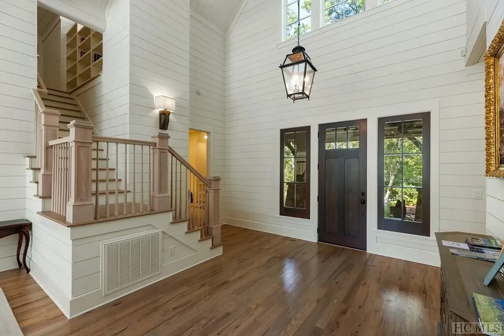 640 Wade Cashiers NC 28717