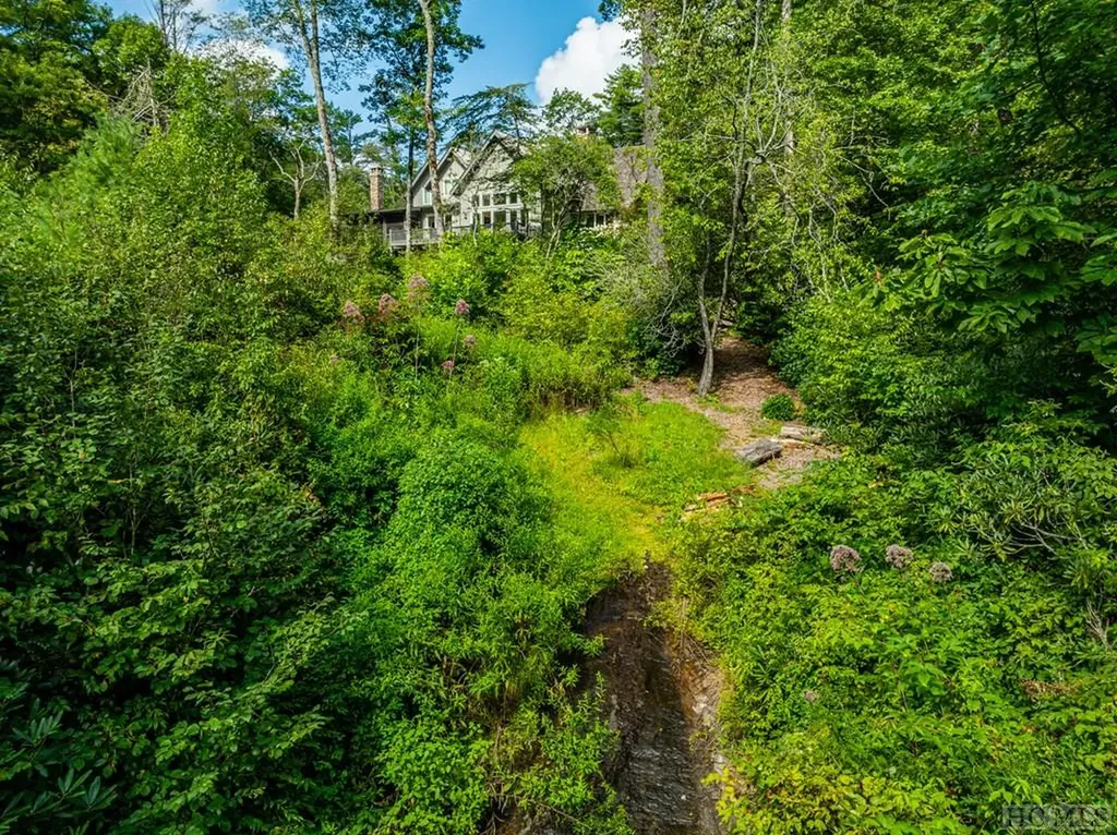 640 Wade Cashiers NC 28717
