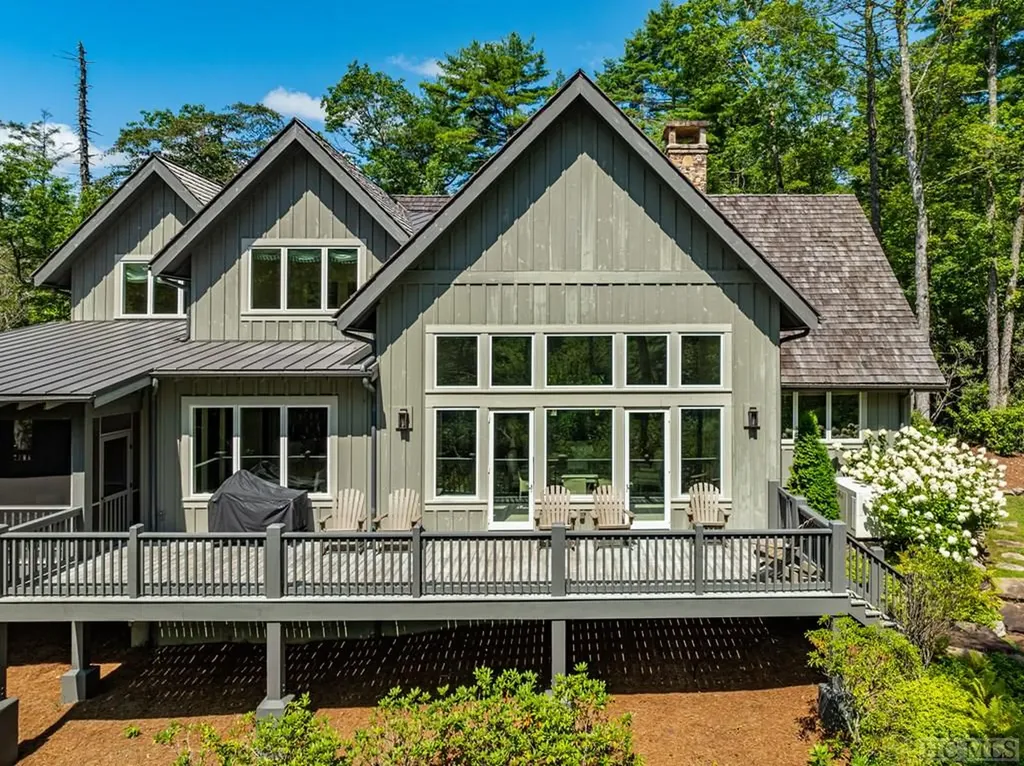 640 Wade Cashiers NC 28717