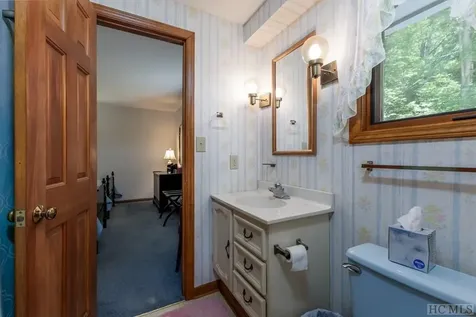 1529 Woods Mountain Trail Cullowhee NC 28723