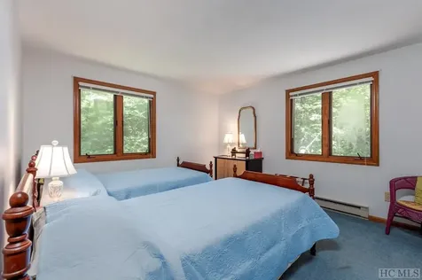 1529 Woods Mountain Trail Cullowhee NC 28723