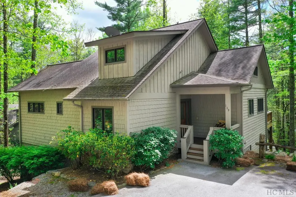 401 Scotch Highlands Loop Sapphire NC 28774