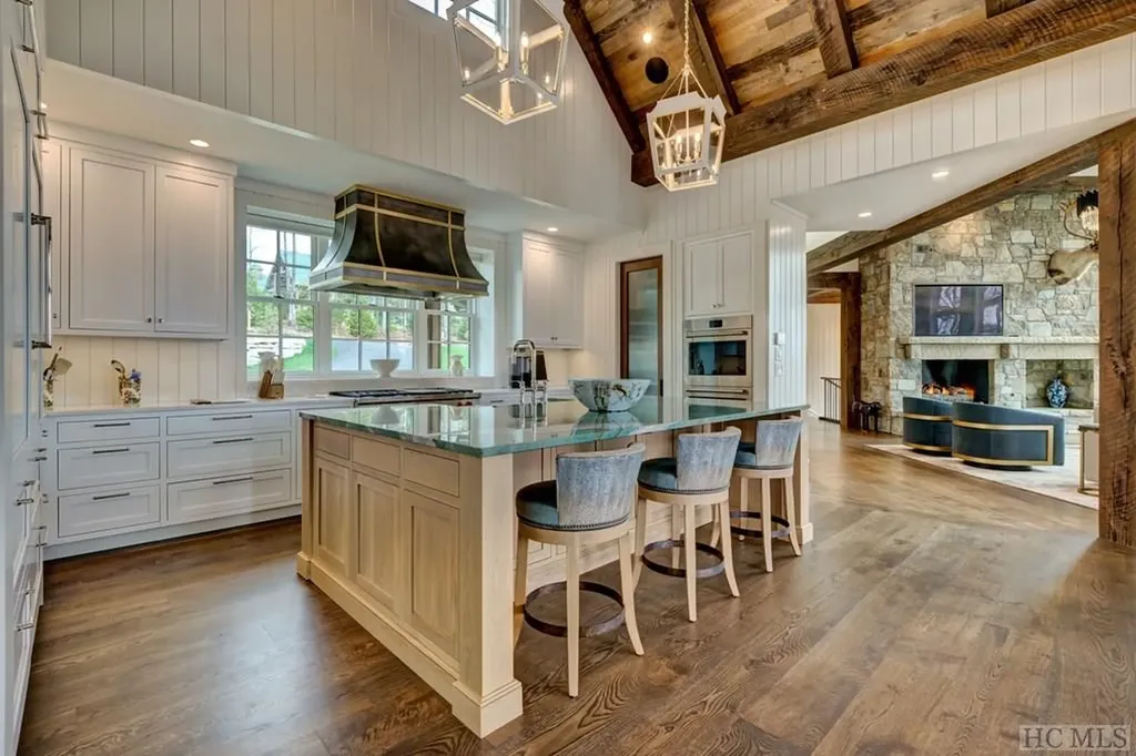 170 Nesting Eagle Ridge Cashiers NC 28717
