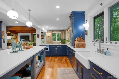 207 Forest Trail Highlands NC 28741