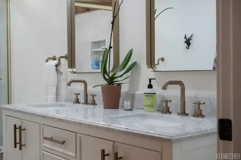 207 Forest Trail Highlands NC 28741