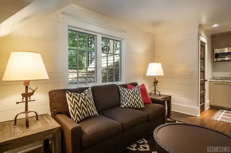 424 Gristmill Ridge Cashiers NC 28717