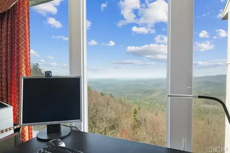 706 V Z Top Highlands NC 28741