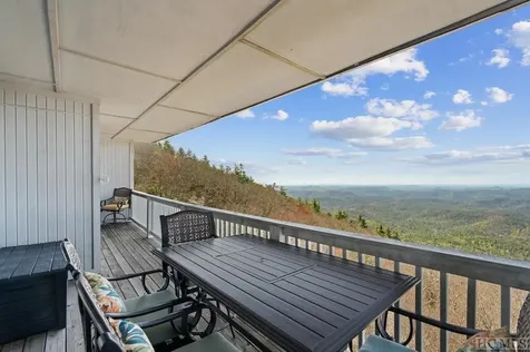 706 V Z Top Highlands NC 28741