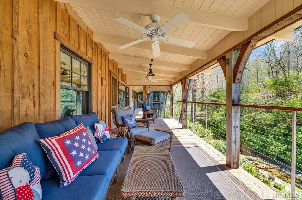 404 Myrtle Speed Highlands NC 28741